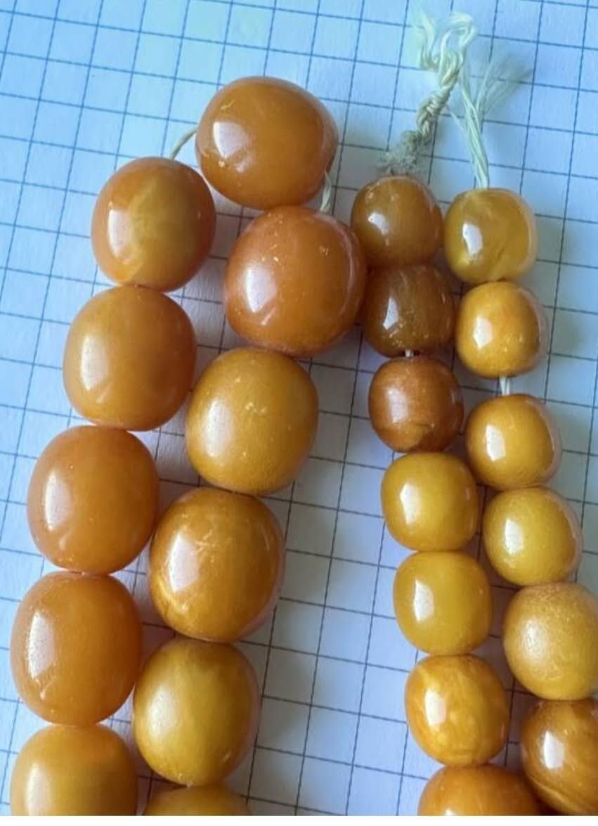 خرز كهرماني عتيق فاخر بسعر 3500 دولار شامل التوصيل، لعشاق التحف.
Elite antique amber beads $3500 price with delivery


**إذا كنت صاحب هذا الإعلان وتريد حذفه لأي سبب، رجاءا أرسل رسالة إلى الدعم الفني**