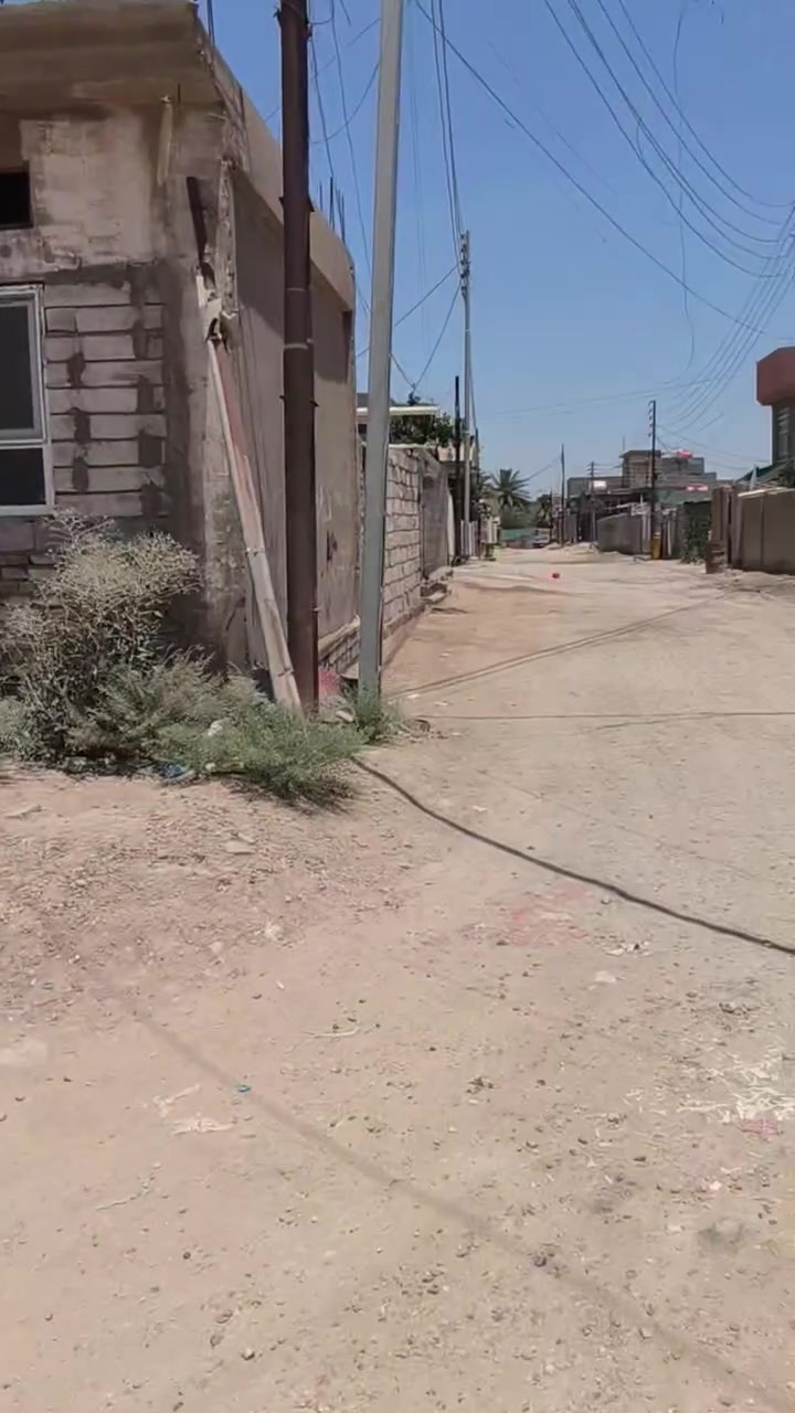 كل عام وانتم ثابتين على الولايه 😍👇
قطعه طابو صرف مساحه / 140 متر 
السعر 54 مليون و بيها مجال 😍
الموقع / حله ابي غرق/ حي الاحرار او القصبه قرب شارع المركز و السوق مال ناحيه 
و معروض بيت طبك يمها اذا تريدهن اثنينهن بسعر مناسب 😍
للاستفسار اكثر الاتصال بالرقم 👇 
***********
