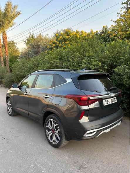 2022 Kia Seltos · Hatchback · المسافة المقطوعة: 30000 كم

السلام عليكم كيا سيلتوز 
2022
السياره فول مواصفات
فتحه سقف
كشنات جلد تدفئه وتبريد داخل مروني
اناره داخليه بلادي
سستم صوت انفنتي
داتا شو
تدفئه ستيرن
ماشيه 30الف مايل
حادث السياره ربع بنيد مصلح ومصبوغ بدون ايرباك بدون دواخل
رقم اربيل بسمي تحويل او وكاله
مكاني بغداد السيديه 
السعر 172ومجالها بسيط
*********** بغداد
