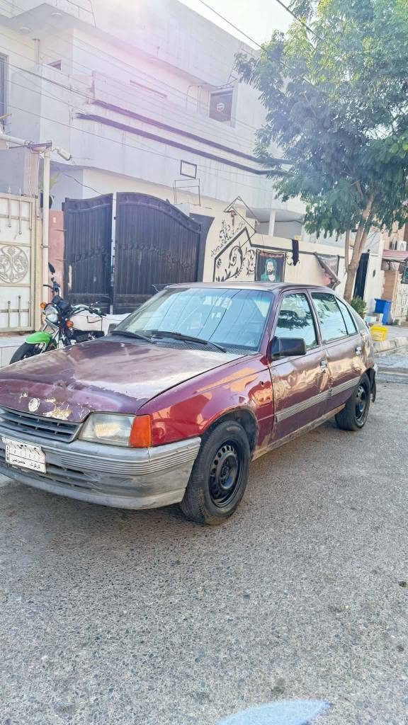 اوبل كاديت 1991  رقم كركوك مشروع وطني شرط تحويل بطاقه بانزين موجود كير محرك شرط محرك بي بخار بدون صرف صدر امامي خلفي جديد كهربائيات كله شغالة لايتات زينون فول سعره
١٧ 
*********** دكوك, كركوك
