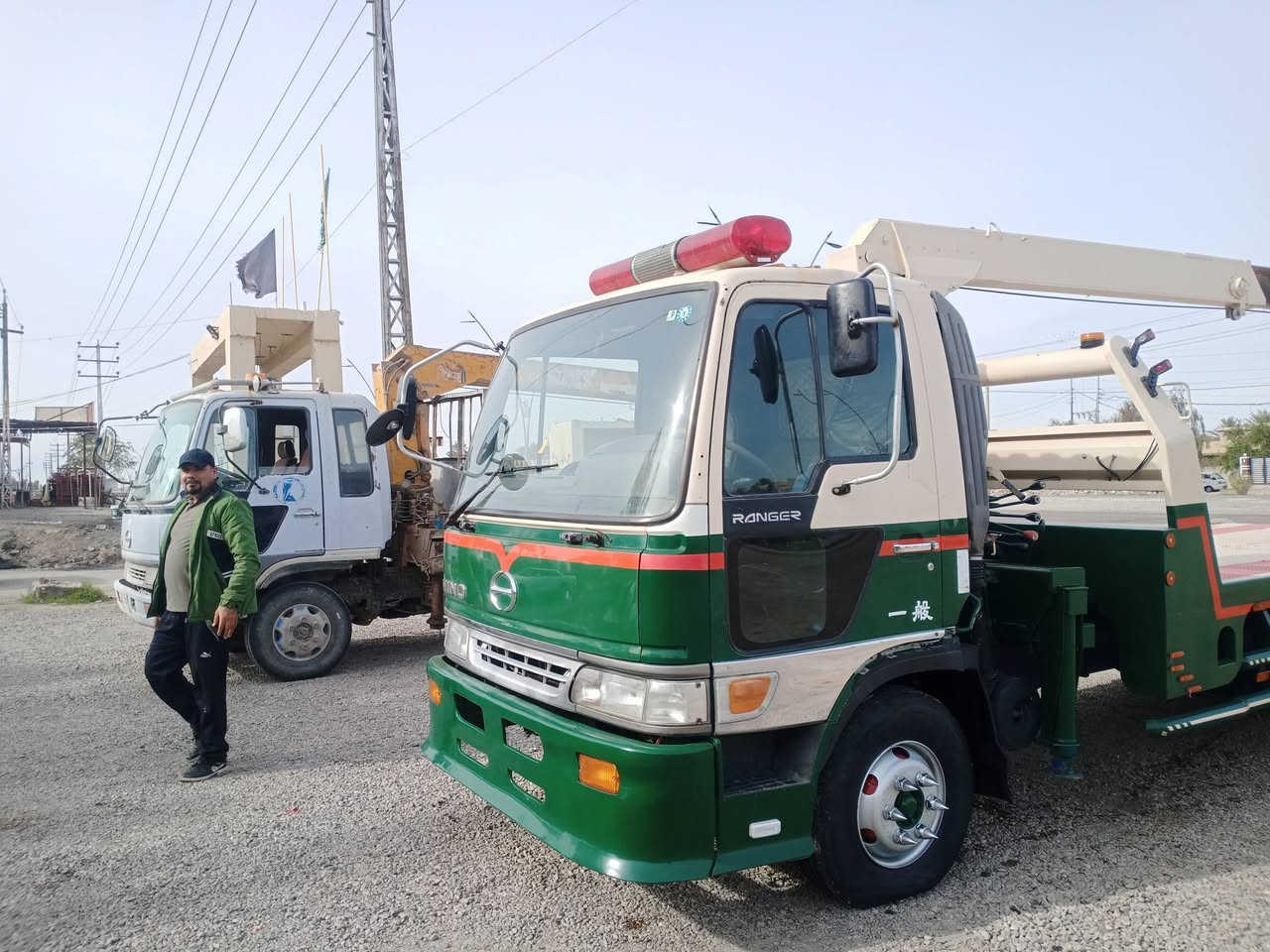 هينو كرين موديل 94قمارة مبدلا انكر سيارة جديد رقم ديالى انكليزي مكينة 60بدي ستة اوربع جديد تخم تاير مكان السيارة ديالى شهربان سعر 185اوبيها مجال قليل ***********
