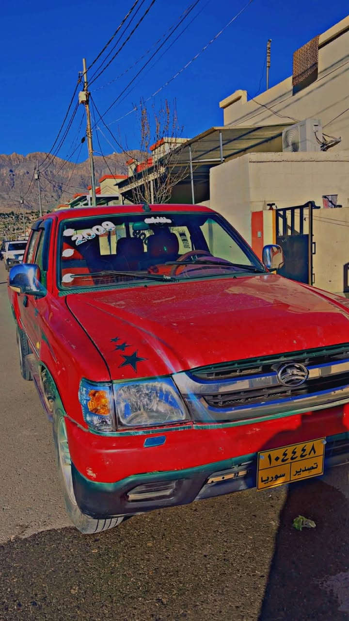 پیکاب  دیر دوو هەزار نۆ 2009مەنفیست اسلی پاکانی بۆ کراوە   بی بۆیاخ مەکین بەخ  گیرو مەکین  بەشرت  شوین حاجیاوا  ***********
