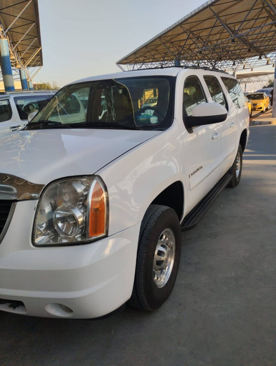 السلام عليكم يوكن جمسي موديل 2007 مكينه كير حداديه كهربائيات تخم تاير برجستون دواخلها حلوه  السياره مكفوله من ضربه المكان ناصرية مركز مكلف بل نشر خاص ما اجاوب السعر 170 وبيه مجال قليل ***********
