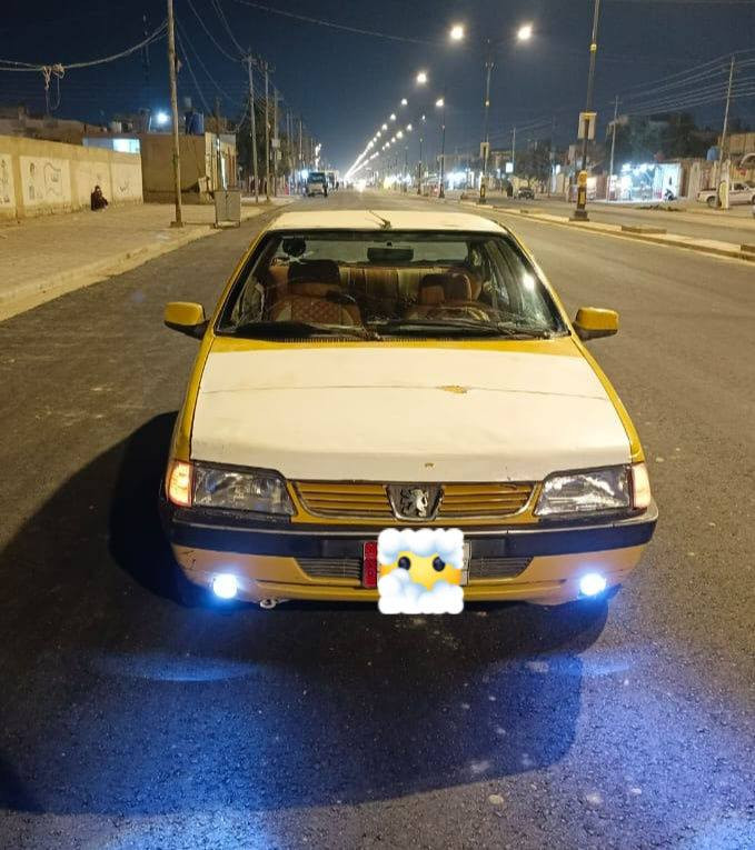 سلام عليكم بيجو مديل 12 ..405 
سنويه نافذه  فقط بس هيئه عليهاا  غرامه ما عليهاا. لا ربع كير محرك خير من الله راعيها موجود 
حداديه جديده كهربائيات كلها شغاله 
سعر 19 وبيها مجال الشراي يتصل ***********
