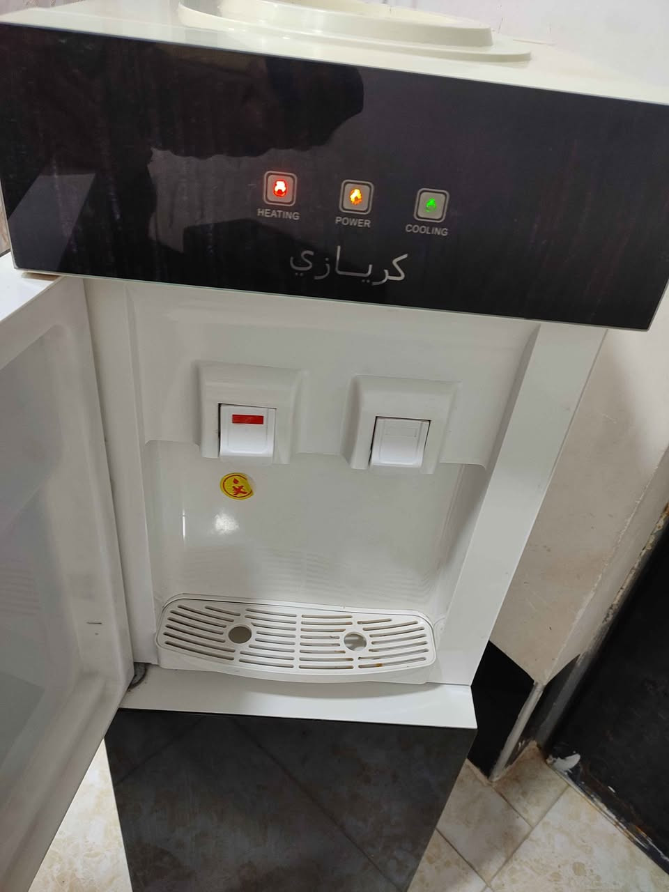 براد شركه كريازي 
 حار بارد كله شغال مامصلحه بشرط وبي ثلاجه صغيره سعر 75 وبي مجال قليل
*********** كركوك, العراق
