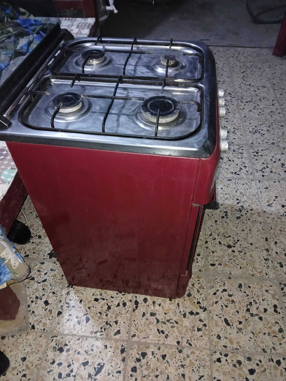 سلام عليكم مولد سوبر تايكر للبيع وطباخ نضاف كلش بعقوبه تحرير ***********
