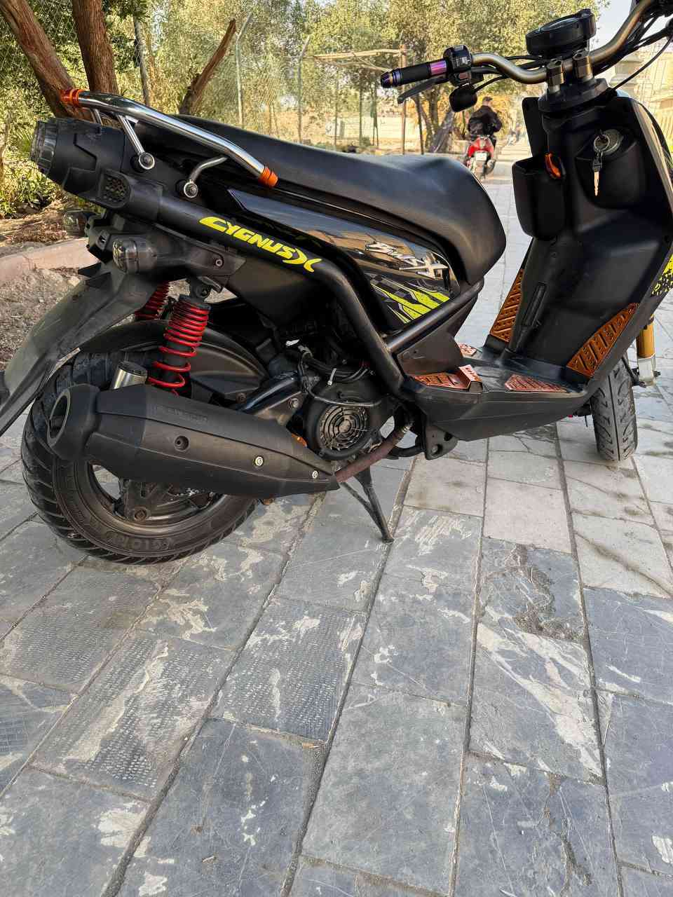 سلام عليكم شلونكم خوان سكنس جبلي 2013حديث كفر مميز دراجه مزوده خير من الله تزويد بلادي صدر ذهبي سكان كلجات سبايدر دراجه ياخذه جناي كون ما يذب عليه ربع الله شاهد دراجه مكفوله من كلشي مكينه ضمان سبوع اذا مفتوح بيه برغي مكاني البصرة قضاء الهوير طبعن سعرها يخوان 1650 رجائن شراي بيك خير او تدلل مو شراي لا تشلع كلبي فدوه اروحلك هاذ رقمي ***********
