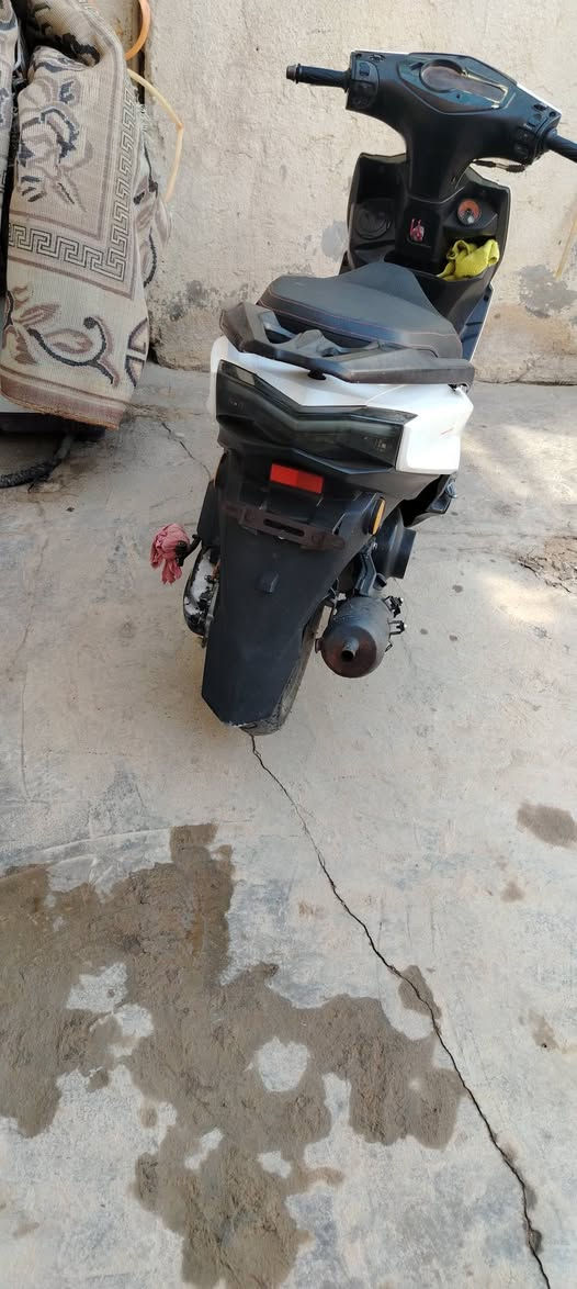 السلام عليكم ورحمة الله وبركاتة شباب دراجه للبيع
السعر 300 وبيها مجال حك الجيه
مكاني قريب على الحر


**إذا كنت صاحب هذا الإعلان وتريد حذفه لأي سبب، رجاءا أرسل رسالة إلى الدعم الفني**