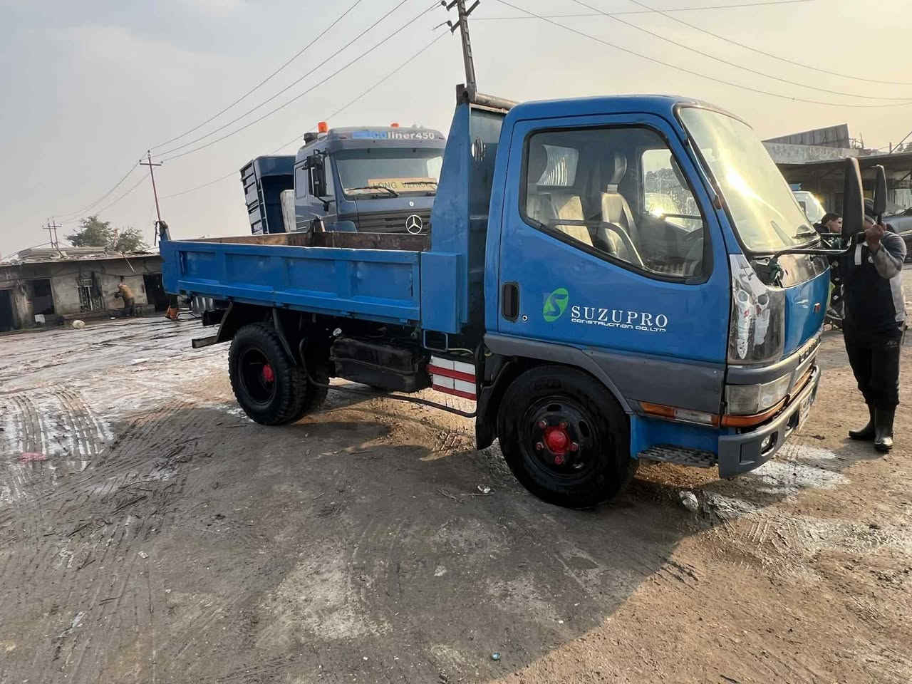 كنتر بزون فحل موديل96رقم بغداد مكفول الشاصي والمحرك 
والقماره بيهه رش صبغ السعر 155وبيهه مجال 
***********
***********
