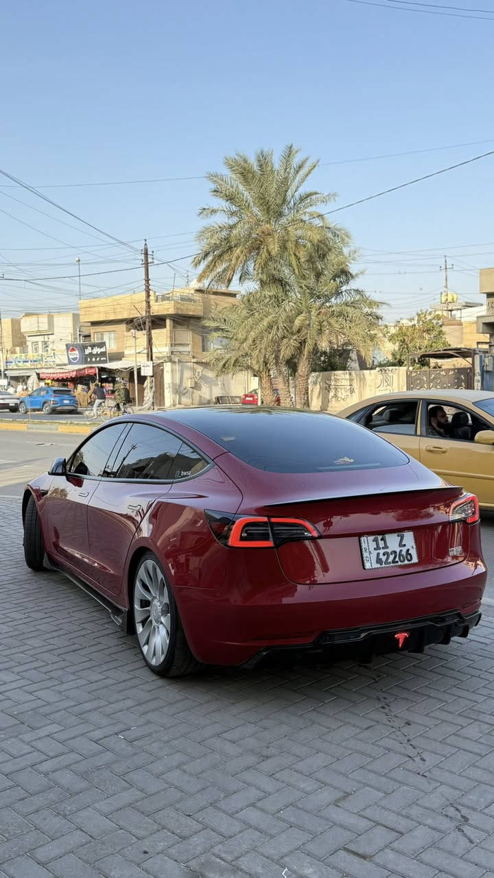 السعر = 225 ورقة للبيع او مراوس
Tesla Model 3 Performance 2023 

كت كامل دوس ولحيه ودفيوزر خلفي وكفرات مري وحواجب بروجكترات ضايف الها

السياره مهبطة وبيها نصبه حيل حلوه احلى تيسلا بموديلها 

اللون الاحمر المرغوب 💯

رقم شُبه ممُيز بغداد بأسمي 💯

السيارة نص قطعه فقط بدون ايرباگ !

السيارة كلين بدون ايرباگ صور الحادث مرُفقه بالمنشور .. اثناء النقل الجاملغ الايمن جهة عكس السايق صارت بي طخه ونصبغ ربع من عنده فقط .. وجاملغ عكس السايق الخلفي نشخط عندي  وسويتها PDR مع تكحيل ونزلت الكم صور الطخه بدون صبغ 

 

 السياره كامله بدون اي نقص .. 

و وياها شاحنته الاصلية 48 امبير ✅

وياها فلاش 128GB مال الـDashCam ✅

وستاند مال شاحنة ✅

السياره مربوطه على تطبيق الاحمر ✅

البردات مال البانوراما كذلك ✅

مكانها - بغداد العامرية

***********
