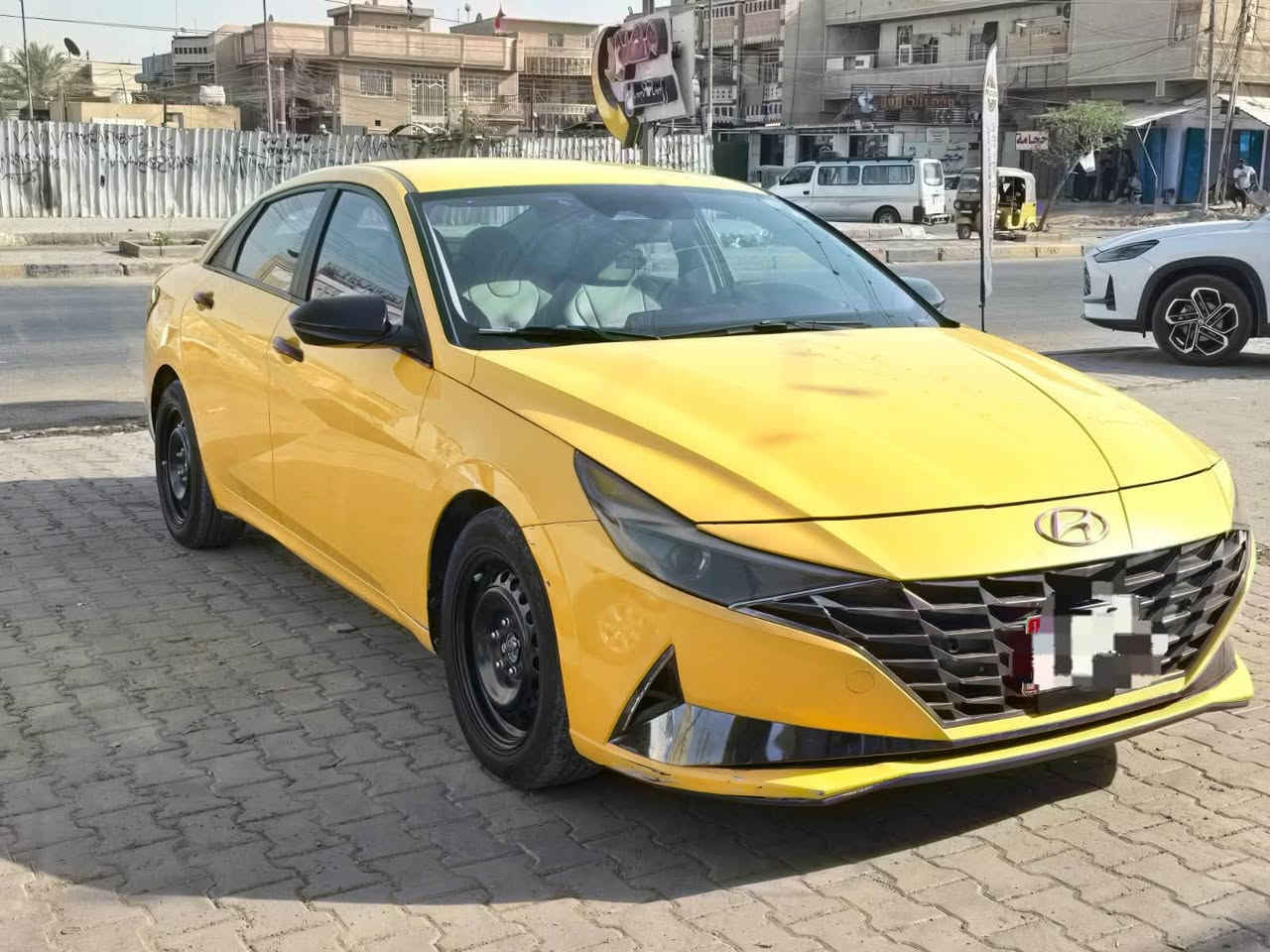 هونداي الانترا 2023  مواصفات
نص فول بصمه ابواب بصمه صندوق 
رادار جانبي امامي 
حادثها جاملغ تبديل وباب معمر رقم الشاصي موجود بالمنشور مع سونار ماشيه 61 الف 
مكان الشعب  السعر 143 وبيها مجال  مصفره هيئه وغرامات رقمها بغداد
رقم الاتصال ***********
