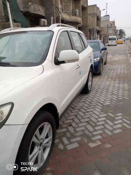 السلام عليكم سنتافيا للبيع موديل 2011خليجي المحرك 6سلندر مكفوله من الصبغ والتبديل عدا الدعاميه الاماميه بدون حادث بارد يم قبق البنزين قليل  الكير مفتوح ومبدل كونترول بحاله جيده جدا والمحرك غير مفتوح حداديه جيده جدا تخم تاير جديد السعر 155 وبي مجال الاتصال ***********
