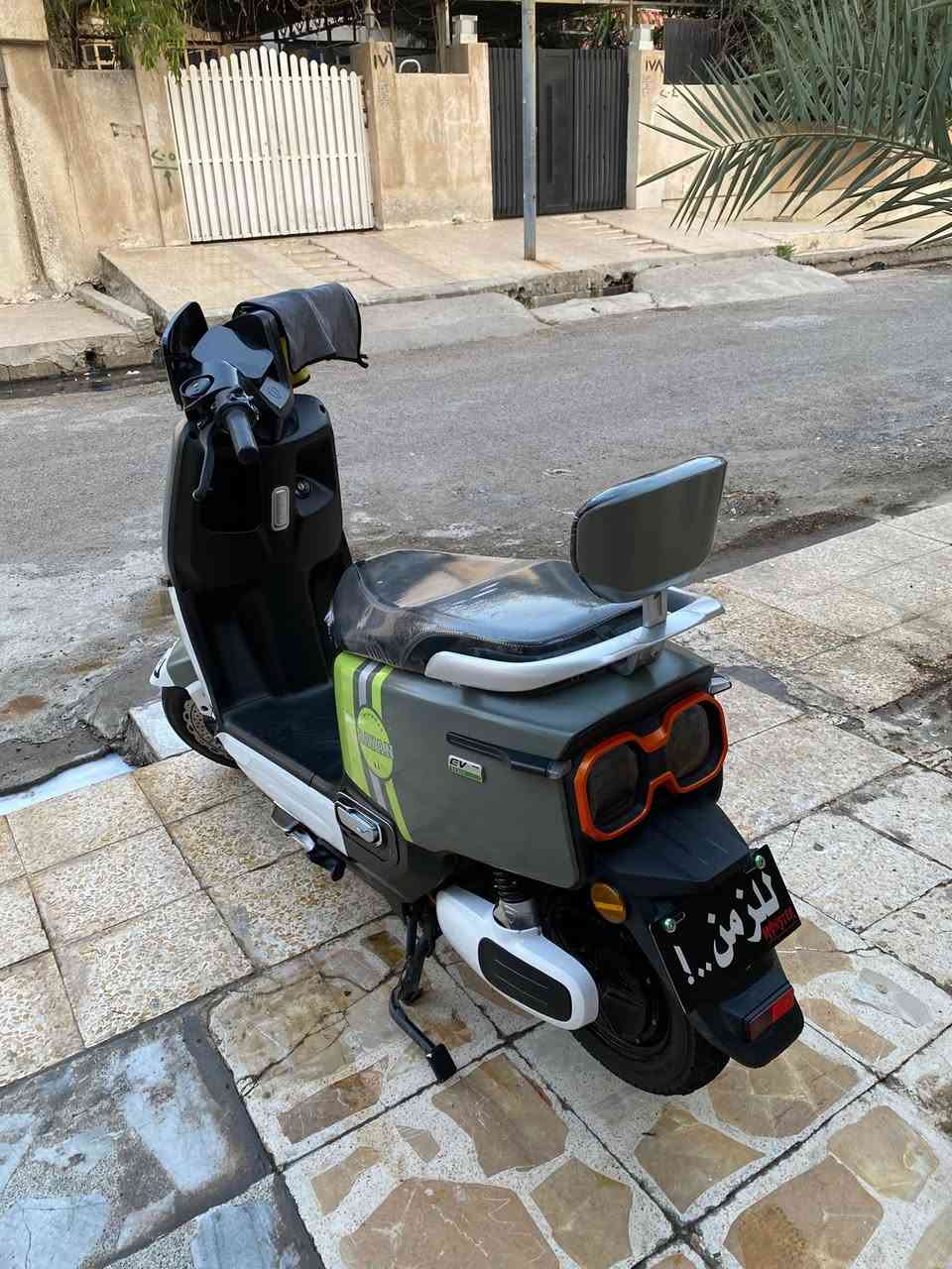 ‏RAYAN⭐️
للبيع 
معروفه مواصفاته 
6بطاريات دبل كرافين 
ملف 1200حقيقي
سرعة 60
دبل سويج وبصمه 
وشاحنته الاصليه 
بطاريات نضاف 
رايدو ب800وبي مجال للشاري
تواصل عل رقم ***********📞
