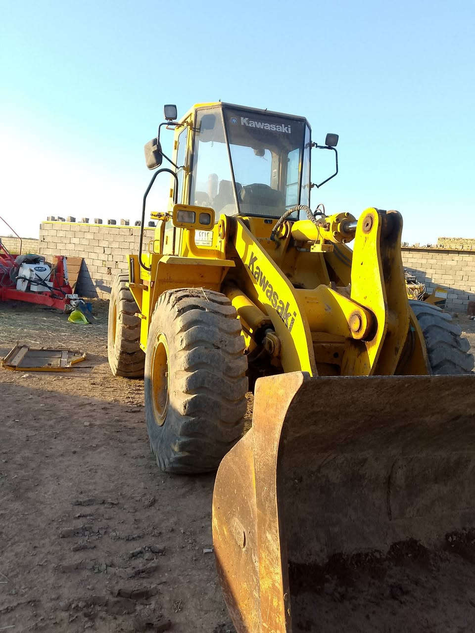 شغل كاوسكي للبيع حجم 70 مكينة 114كمنز محرك 80 وارد امريكي المكان ميسان علي الشرقي السعر 300 ورقة وبية مجال حدادية جديدة تخم تاير الاتصال على الرقم ***********
