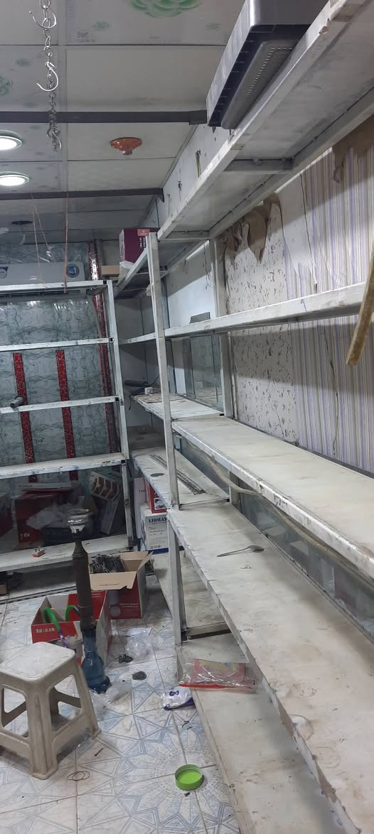 تصفيه ارفوف محل  الرف ٢متر و٣ متر
للتواصل ***********
