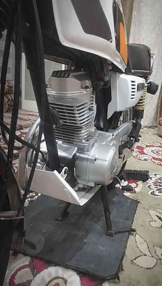 سلام عليكم شباب دراجه رابيدو ادوات مكينه ناعمه مفتوحه بيها بس والفات موديل 2024بشهر 9 مكاني القرنه هذا رقم  راعيه اني مكلف بالنشر ***********السعر 700وبيه مجال
