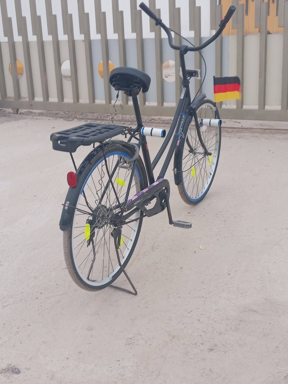 السلام عليكم عندي بايسكل للبيع لون اسود نضيف حيل حلو موديل 2016 حجم 26 مكاني صلاح الدين تكريت السعر راسني خاص وتدلل


**إذا كنت صاحب هذا الإعلان وتريد حذفه لأي سبب، رجاءا أرسل رسالة إلى الدعم الفني**