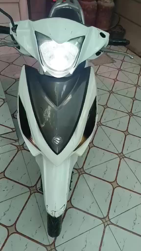 ساسوكي ادرس نوزل دراجه حلوه وجاهزه من كلشي
سعره ٩٠٠ وبيهة مجال 
مكاني بابل ***********
