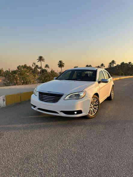 سلام عليكم 
كرايسلر 2014  c200 لمتدد فول مواصفات
سعر السيار 87ورقه
رقم بابل تحويل ثاني يوم
فتحه
تحكم ستيرن 
كشن تدفئه
كشن كهرباء +جلد
تحكم ستيرن 
مكينه 6سلندر 3600
حادث السياره جاملغ وبنيد وبلعراق جاملغ يعني حادثها جاملغين وبنيد 
مكان السياره بابل حله مركز المدينا
للاستفسار 
***********
***********
