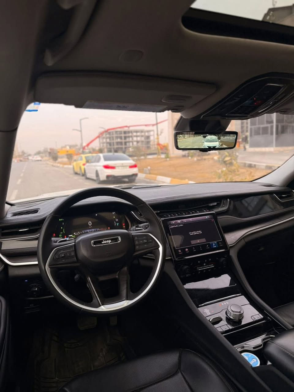 السلام عليكم
جيب كرانـد شيروكي 4XE 2023
جديدة بمعنى الكلمةة
حجم المكينة : 2000 تيربو + هايبرد + شحن منزلي
اللون . ابيض 

ماشية : ،،،16  الف  

فول مواصفات 1/1

1. بنوراما فتحتين 
2. بصمة تشغيل وابواب 
3. تشغيل عن بعد
4. حساس ورادار خلفي
5. كشنات جلد
6. كشن السايق خزن ميموري
7. كشنات كهرباء
8. صندوق كهرباء
9. حساسات خلفية
10. قطع تبريد
11. إشاير بالمري
12. رادار أمامي
13. رادارات 360 درجة 
14. ثلاث وضعيات قيادة
15.شاشات راكب وسايق 
16. كير ماوس
17. نظام منحدرات
18. هيتـرات بالكشنات
19. ويل كب كروم
20. لايتات لد
21. بكلايت لد
22. كشافات
23. بصمة أبواب وتشغيل وصندوك
وبعد هواي مواصفات 

مكانهة بغداد تحويل ثاني يوم

معروضة ٢٧٥  وبيهة مجال

***********
