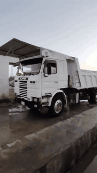 للبيع اسكانيه تك موديل ٩٤ بل سنويه قلاب سنويه ٢٨السعر دفترين سياره جاهزه لشغل اتصال رقم ***********
