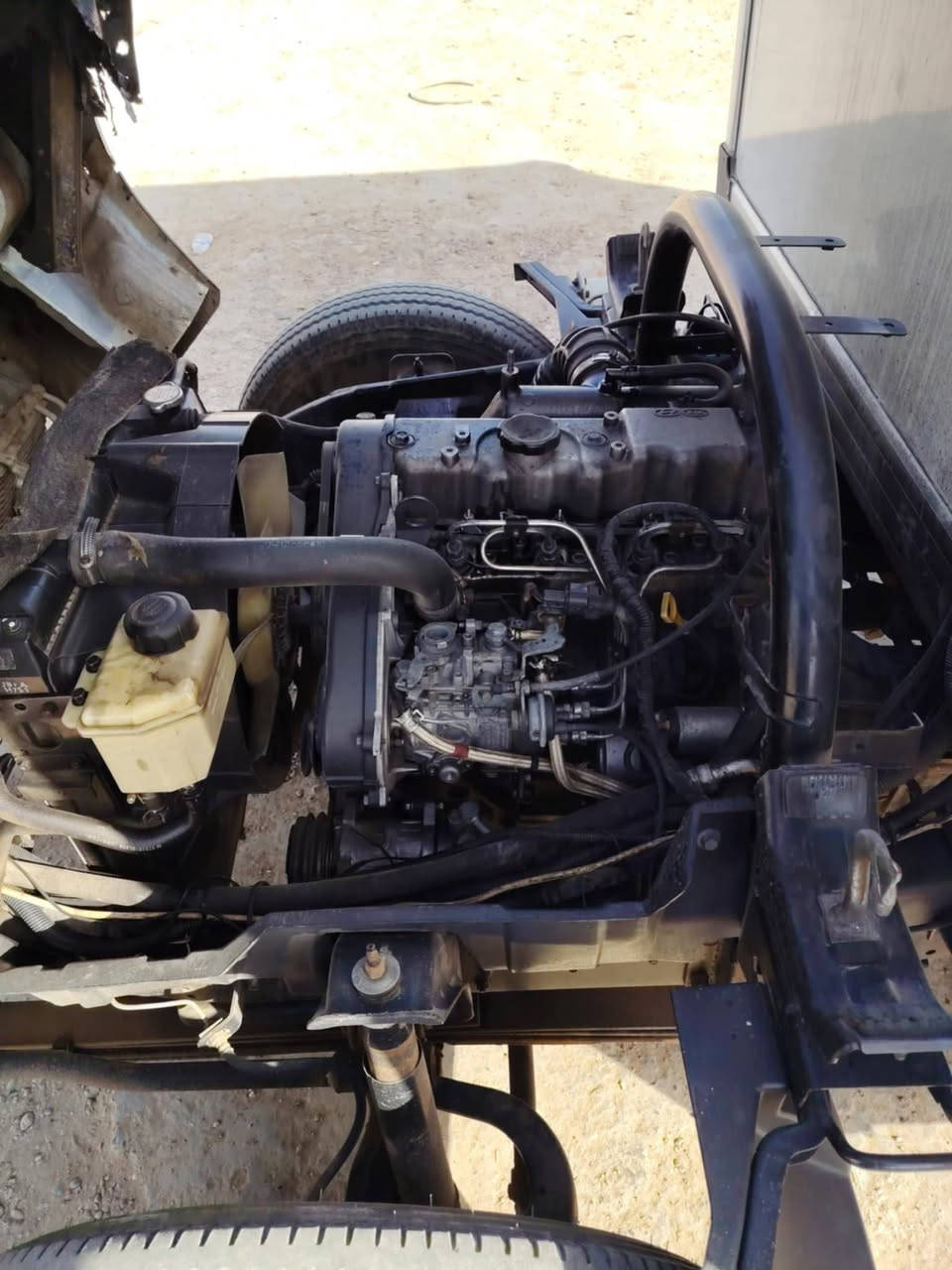 للبيع  ..
سياره نوع هوندا براد  حجم 45 رقم بغداد بسمي مداور ثاني يوم 
السياره مكفوله كفاله عامه..  ماعدا المشر عليه بل صوره السعر 125 وبيها مجال 
بستثناء المحرك بي بخار تنقيص 
والباقي مكفول..  ***********
***********
مكان السياره بغداد..
