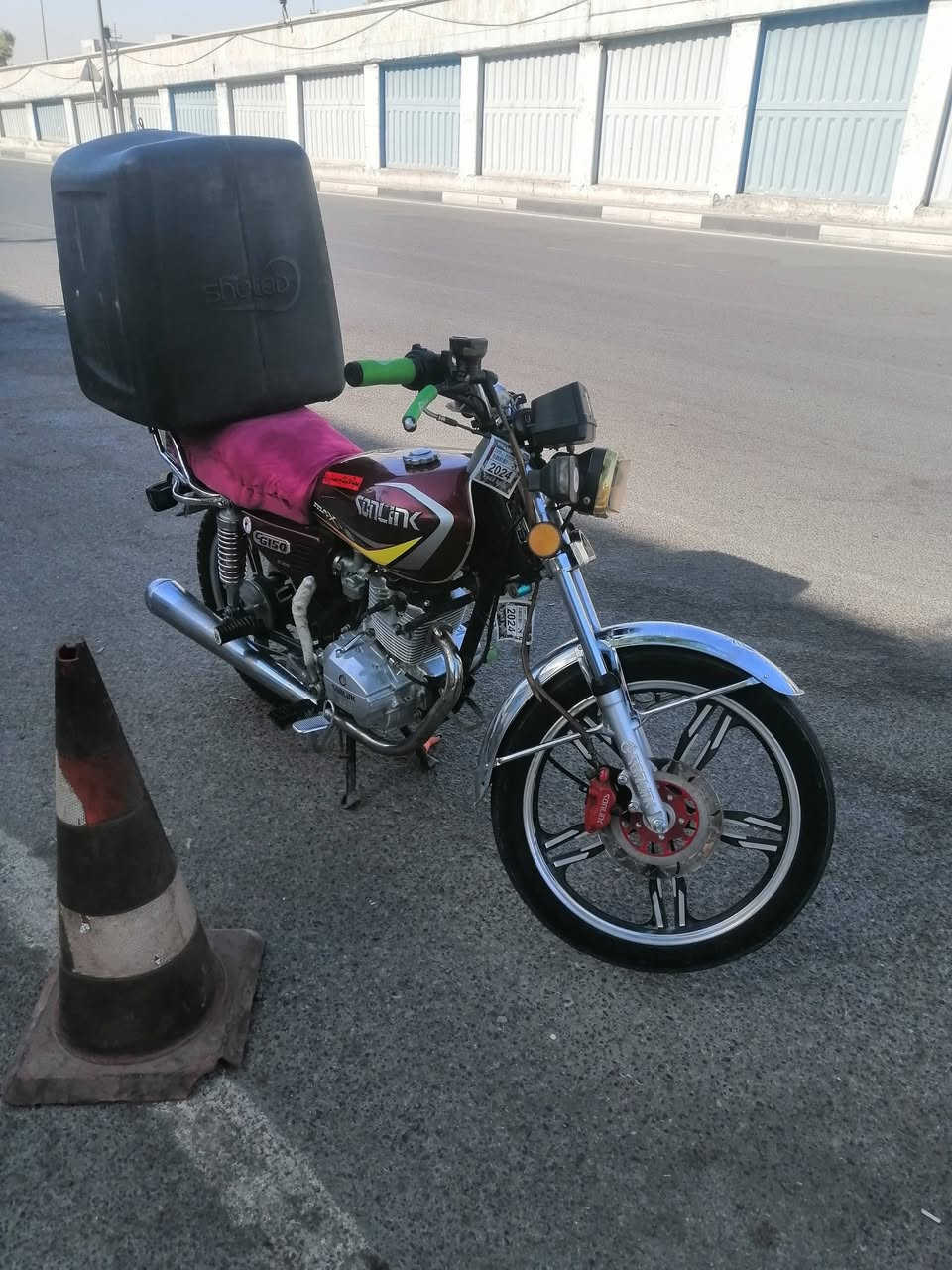 السلام عليكم سافين 23 فول نضيف مال جناي مشتغل بي دلفري شي شهر مكينه لاصرف وله بخار سلف شغال  سعر 550
***********
