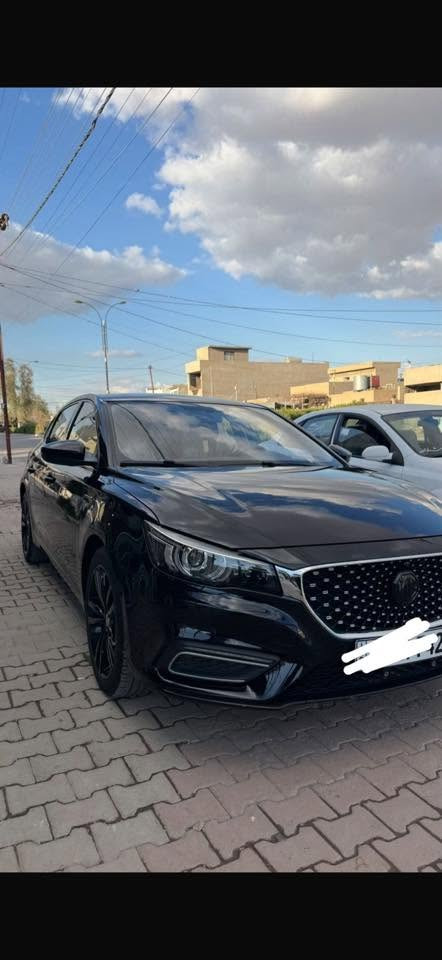 السلام عليكم اخوان mg 6 موديل 2022 للبيع فول مواصفات تروفي black edition سيارة كلين تايتل ماشية 88 الف كيلو دواخل السيارة جلد احمر فول نظافة السيارة مابيها أي نقص شرط تبريد وكهربائيات كلها شغالة سيارة مال جناي ما تعبانة  ولا شويه والسيارة  full led للتواصل واتساب او اسيا مكاني كركوك ***********
