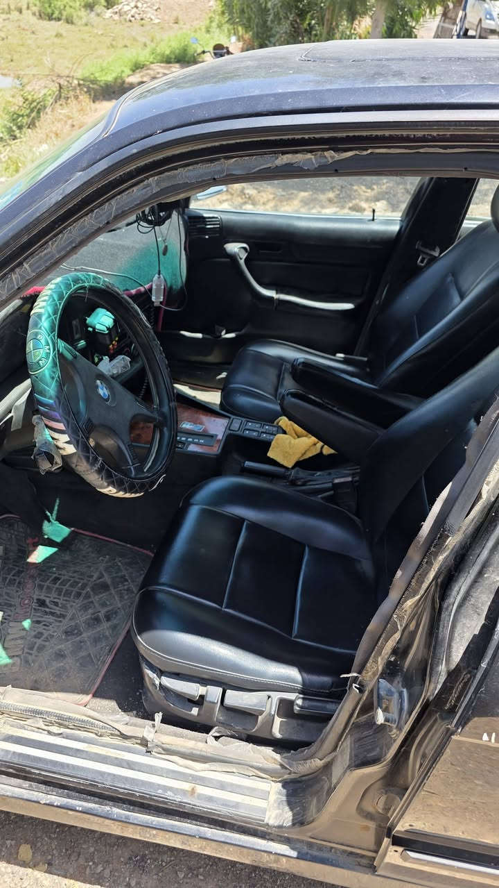 اخوان BMW اصل 520 بيها مكينه هيه وتفرعاتها مال 25 مسكر فانوس بسمي سنويه 29
تبريد شغال
كهربائياتها كلها شغاله فول 
كشنات جلد زلغ ما بيهن بطاين حلوه 
تخم تاير جديد
اي تفاصيل ثانيه ادخلي خاص وعيوني الك السعر 53 وبي مجال حك العمله والجيه مكانها بلخالص 🌹❤️‏‪***********‬‏
