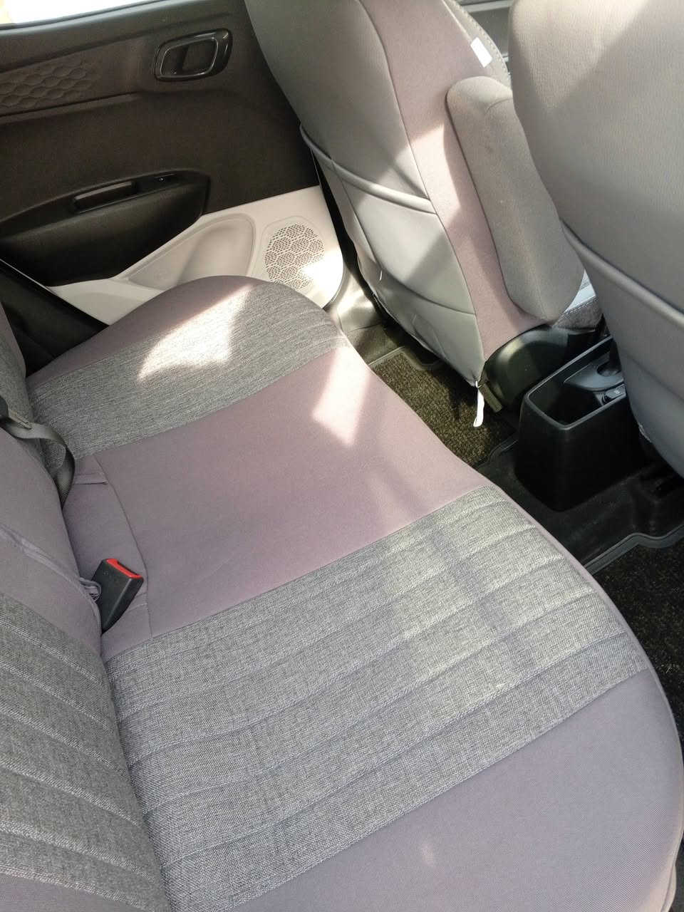 من رخصة الادمن وعلى راسي هونداي i10 لون ابيض محرك 1200cc موديل 2024 زيرو ماشيه 7400km رادار سرعة وكاميرا وحساسات وتحكمات ستيرن هاج باك تبريدها ثلاجة المقاعد جلد اسود طبيعي لكن احنا دوشمناها للمحافظة عليها كعدتها وبطنها تخبل واسعه وصندوكها واسع 
السعر نهايتها وقفلها من الاخير 125 ورقة على هاي الحطة صافي...
السيارة بأسمنه والرقم ومصاريفه واي مصاريف اخرى تطلع على الشراي
التواصل على الخاص واذا تعامل جوه هذا السعر ماكو لتعب نفسك وتراسل مباشرة حظر تحياتي لليعرفون قيمة هذه السيارة مكان السيارة بغداد


**إذا كنت صاحب هذا الإعلان وتريد حذفه لأي سبب، رجاءا أرسل رسالة إلى الدعم الفني**