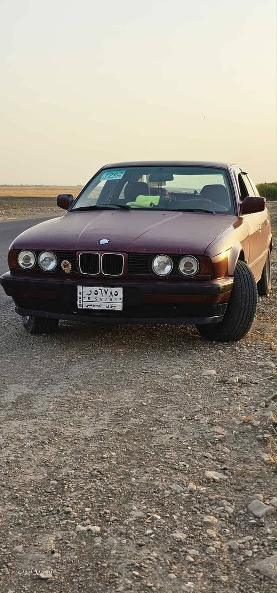 بيئم 535....موديل 92
محرك كير شرط
تبريد شغال 
ارفيو مال كصه كبل سبوع شادو
اربع تواير جدد
طخم نص عمر
سنويه خضره رقم ابيض
ترايك 200
سعر...40وبيها مجال
الاستفسار 
***********
