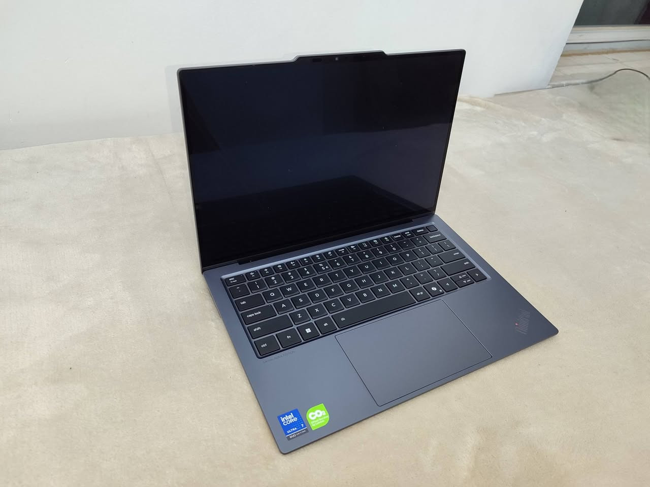 English/عربي/کوردی
کوردی
​ناونیشان: لابتۆپی ناوازە Lenovo ThinkPad X9 Gen 1 (Aura Edition) - وەشانی تایبەتی جامی جیهانی FIFA 2026™
بۆ فرۆشتن، لابتۆپێکی یەکجار ناوازە و دەگمەن لە جۆری Lenovo ThinkPad X9 Gen 1 Aura Edition 
ئەم لابتۆپە وەشانێکی دیاریکراوە (Limited Edition) کە بە بۆنەی جامی جیهانی ٢٠٢٦ دروستکراوە. شێوازی دەرەوەی تەواو جیاوازە بە دیزاینێکی سەرنجڕاکێش و لۆگۆی زیویی فەرمی FIFA.

​خاوەنی بەرزترین مواسەفاتە، گونجاوە بۆ کارە قورسەکان، دیزاین، و یاریکردن (یاری EA Sports FC / FIFA بە ڕیفرێش ڕەیتی 120Hz زۆر بە نەرمی کارپێدەکات).

​مواسەفات:
​پڕۆسێسەر (CPU): Intel Core Ultra 7 258V

​ڕام (RAM): 32GB LPDDR5X

​ستۆرج (Storage): 1TB NVMe PCIe Gen4 SSD

​شاشە: 14 ئینج  2.8K (2880 x 1800) OLED لەمس (Touch)، ڕیفرێش ڕەیتی 120Hz

​کارت شاشە (GPU): Intel Arc 140V (بەهێزترین کارتی داخلی ئینتێل)

​دۆخی لابتۆپەکە و تێبینی:
​دۆخی لابتۆپ: بە گشتی زۆر خاوێنە نوێ واتە کەس یەکەی بەکاری نەهێناوە تەنها لە پاکەت دەرهێنراوە و ئەکتیڤ کراوە.
​تێبینی 1: لابتۆپەکە کارتۆنی لەگەڵ نییە.
​تێبینی 2: ڕووشانێکی زۆر بچووک لە لێواری سەرەوەی هەیە نزیک کامێراکە (وەک لە وێنەی هاوپێچکراودا دیارە)، کە هیچ کاریگەرییەکی لەسەر کارکردنی نییە.

​نرخ: $ [2600] دۆلار
تەنها بۆ کڕیاری ڕاستەقینە. مامەڵە بە کاش دەکرێت. بینین لە شوێنێکی گشتی لە هەولێر.

عربي
​لابتوب نادر Lenovo ThinkPad X9 Gen 1.         (aura edition ) - نسخة محدودة كأس العالم FIFA 2026™

للبيع لابتوب مميز وفريد جداً من فئة لينوفو ثينك باد الممتازة 
(ThinkPad X9 Gen 1 Aura Edition). 
هذه النسخة عبارة عن إصدار محدود وجامع تم تصنيعه خصيصاً للاحتفال بكأس العالم 2026. 
يتميز الغطاء الخارجي بتصميم طبوغرافي محفور بالليزر مع شعار كأس العالم الكرومي الفضي الرسمي.
​الجهاز يأتي بأعلى المواصفات، ممتاز جداً للتصميم، الأعمال الاحترافية، والألعاب (يشغل لعبة EA Sports FC / FIFA بسلاسة فائقة بفضل الشاشة الـ 120Hz).

​المواصفات:
​المعالج (CPU): Intel Core Ultra 7 258V
​الذاكرة (RAM): 32GB LPDDR5X
​الهارد (Storage): 1TB NVMe PCIe Gen4 SSD
​الشاشة: 14 إنش بدقة 2.8K (2880 x 1800) OLED تعمل باللمس، بتردد 120Hz
​كارت الشاشة (GPU): Intel Arc 140V (أقوى كارت شاشة مدمج من إنتل)

​الحالة والملاحظات:
​الحالة: بحالة ممتازة بشكل عام.
​ملاحظة 1: الجهاز يأتي بدون الكرتون (العلبة الأصلية).
​ملاحظة 2: يوجد خدش تجميلي بسيط جداً على الحافة العلوية بالقرب من الكاميرا (كما هو موضح في الصورة المرفقة)، ولا يؤثر على أداء الجهاز أو الشاشة نهائياً.

​السعر: $ [2600] دولار أمريكي
للجادين فقط. البيع نقدًا (كاش). المقابلة في مكان عام في أربيل.

English 
Title: Rare Lenovo ThinkPad X9 Gen 1 (Aura Edition) - Limited FIFA World Cup 2026™ Edition
Description:
A highly unique, premium-tier Lenovo ThinkPad X9 Gen 1 Aura Edition. This is a limited-run collector's item manufactured to celebrate the FIFA World Cup 2026. It features a stunning, custom laser-etched topography design on the lid with the official silver FIFA trophy logo.
Packed with top-tier flagship specifications, perfect for high-end business productivity, digital design, and smooth casual gaming (runs EA Sports FC/FIFA beautifully on its 120Hz screen). 

Specifications:
Processor (CPU): Intel Core Ultra 7 258V
Memory (RAM): 32GB LPDDR5X
Storage: 1TB NVMe PCIe Gen4 SSD
Display: 14-inch 2.8K (2880 x 1800) OLED Touchscreen, 120Hz Variable Refresh Rate
Graphics (GPU): Intel Arc 140V (Intel's most powerful integrated graphics)

Condition & Notes:
Condition: Excellent overall condition.
Note 1: Does not include the original box (laptop and charger only).
Note 2: There is a very minor cosmetic scratch on the top edge near the camera bump (please see the attached photo). This does not affect performance or the screen.

Price: $ [2600] USD
Serious buyers only. Cash deal. Meeting in a s, public location in Erbil.


**إذا كنت صاحب هذا الإعلان وتريد حذفه لأي سبب، رجاءا أرسل رسالة إلى الدعم الفني**
