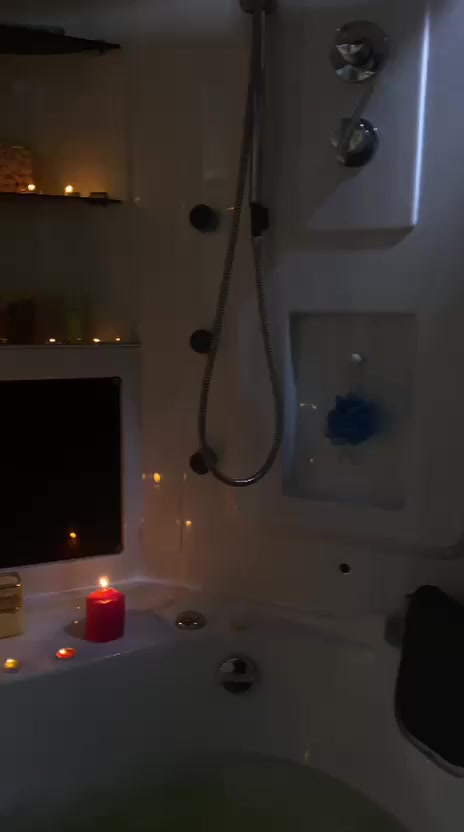 جاكوزي للبيع الاستفسار واتساب فقط ***********
