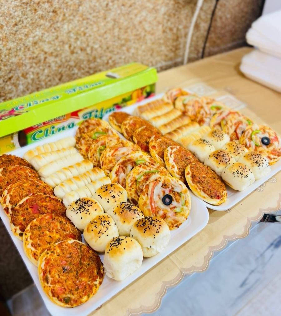 الحجز مفتوح للفطور الي تريد تحجز من وكت
االمتوفر معجنات بأنواعها حسب الطلب
كبة جريش دجاج
كبة جريش لحم
سمبوسة دجاج
سمبوسة جبن
ومتوفر توصيل


**إذا كنت صاحب هذا الإعلان وتريد حذفه لأي سبب، رجاءا أرسل رسالة إلى الدعم الفني**