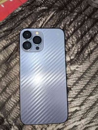 نضافه 100/100 ذاكره 256 بطاريه 95 جهاز مكفول من كلشي حته من شخط مكاني ...