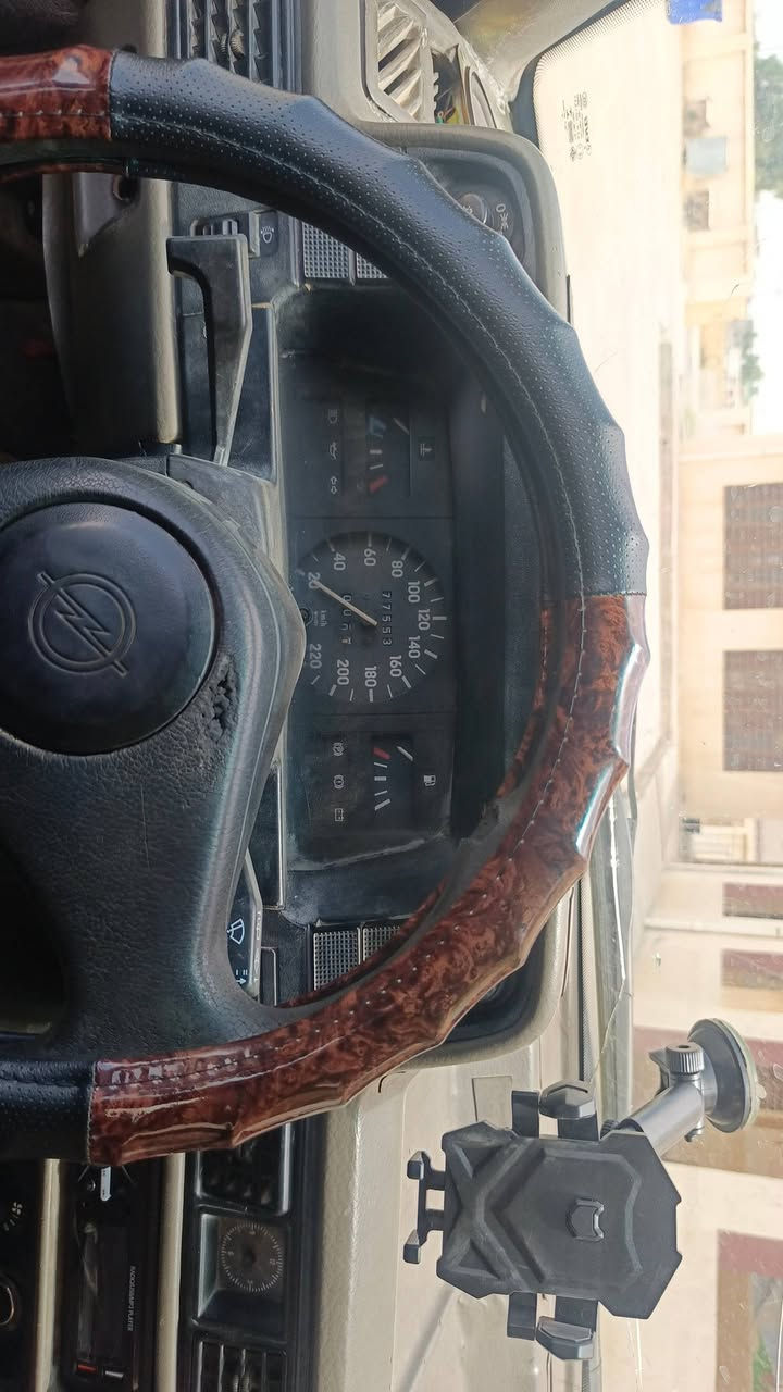 السلام عليكم  
كاديت  للبيع محرك 16 
محرك وكير شرط ترهم مروس وترهم بيع المكان ناحية الشورة
التواصل على رقم ‏‪***********‬‏
