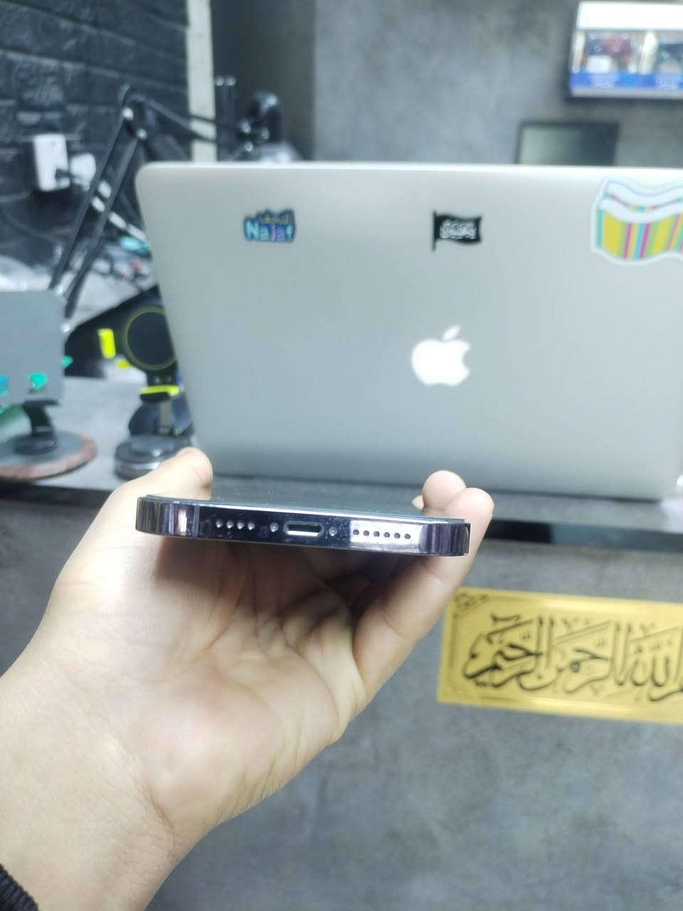 سلام عليكم
ايفون 14 برو ماكس دبل سيم كارت
 ذاكرة 256
بطارية 85
الجهاز مكفول من كل شي
السعر عله الخاص
مكلف بالنشر


**إذا كنت صاحب هذا الإعلان وتريد حذفه لأي سبب، رجاءا أرسل رسالة إلى الدعم الفني**