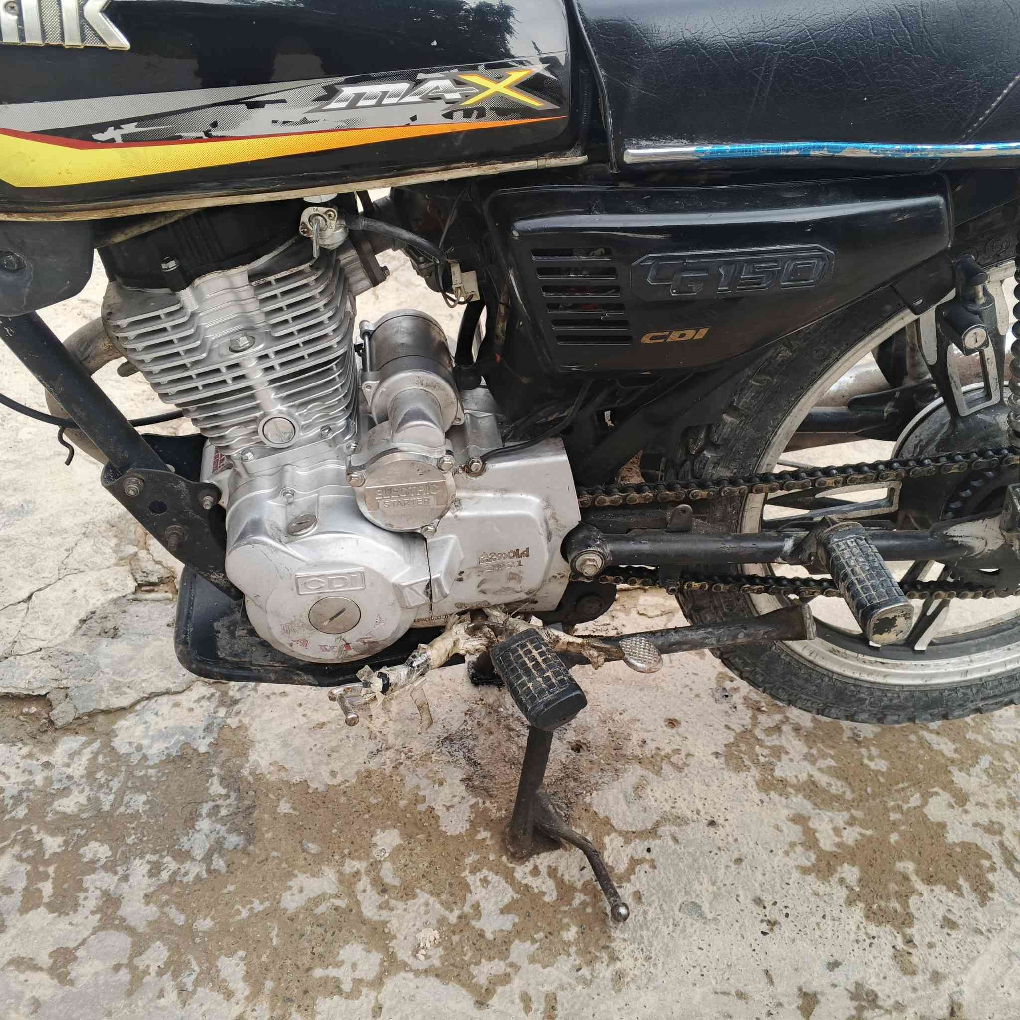 سلام عليكم دراجه موديل 2021 نضافه فول اللبيع مكان ناحية صينيه سعر 375بي مجال تصال ***********
