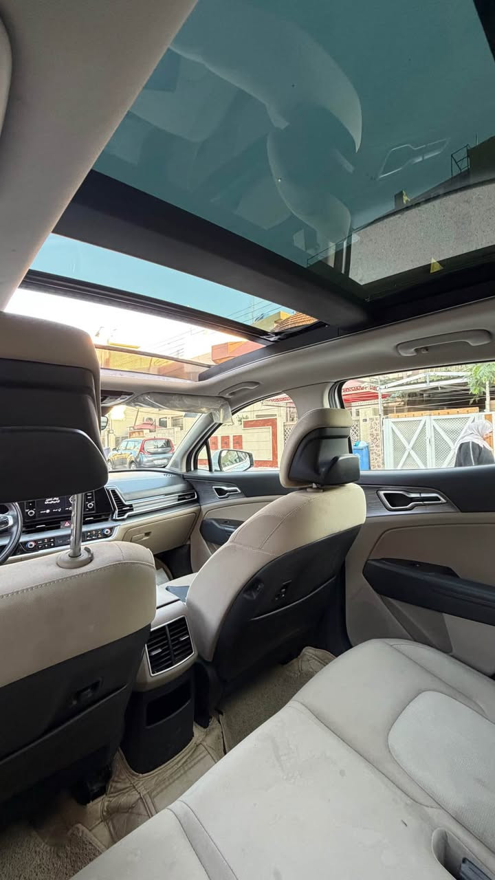 سلام عليكم اخوان كيا سبورتج للبيع موديل 2024
وكالة الدولية خليجي كفالة عامة ماعدا بارد جداً بسيط بلبنيد
فول لفول بانوراما شاشة ديجتل كشنات تدفئة ستيرن تدفئة 
قطعتين تبريد قيادة ذاتية فول 
ب اسمي تحويل مباشر 
سعرها 235 $ عنوان بغداد السيدية 
للاتصال / *********** بغداد, العراق
