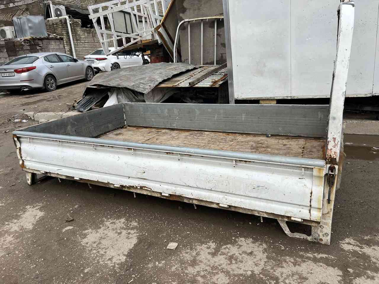 سلام عليكم بدي مال ام عيون للبيع السعر 4ورقات وبي مجال المكان بغداد ***********
