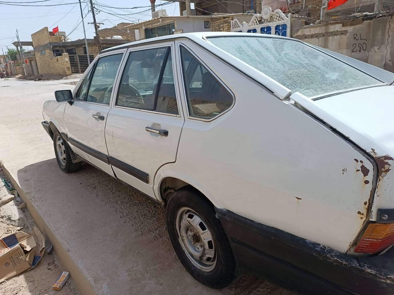 السلام عليكم اخوان  برازيلي ٨٧ للبيع تصقيط تصقيط السيارة خير من الله كير ٥ نمر مكينه خير من الله ترايك وين متريد تخم تاير جديد باتري جديد السيارة مصبوغة عام بيها ضربه بالصندوق كهربائيات عوزها ترتيب تبريد عاطل السيارة عارضها ب١٥  وراعيها يريد تحويل واني بخدمتكم وهذا رقمي *********** بي واتساب ماعندك رصيد راسلني وتدلل
