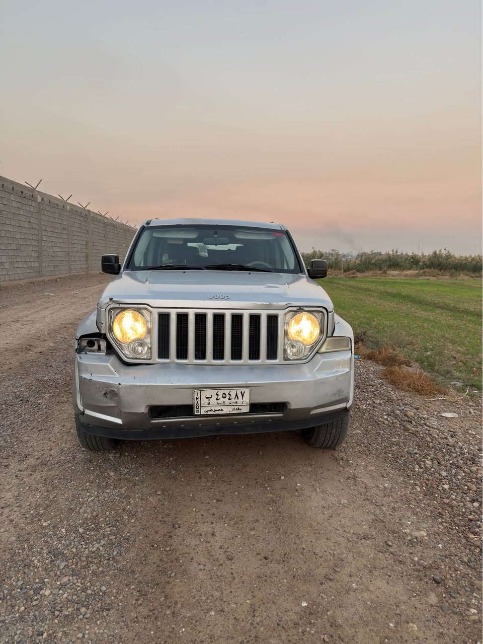 لبرتي 2008 بدون حادث بدون صبغ بيها ملاحظات بسيطه وبالعراق واكعه عليها قمريه وصاير تصليح بالقماره فقط مكينه كير تبريد مكفول
فيول بم جديد
صدر جديد
تخم تاير جديد
فور ويل 
كهربائيات كلها شغاله 
يرادلها ترتيبات بسيطه تكعيد دعاميه واشاره 
سنويه بسمي السعر 85  وبيها مجال
*********** بغداد, العراق
