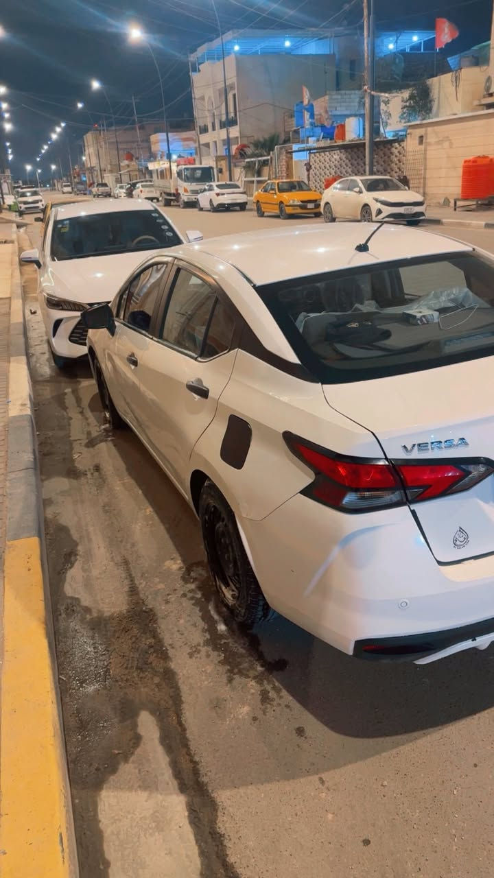 نيسان فيرسا ٢٠٢١  رقم بصره بسمي سنويه لل٢٨ شرط التحويل مصفر  غراماتً 
ضربه  شطح بلعراق جاملق مصلح خلفي وبيبانً ثنين مبدلات السيارهً جاهزهً من كلشي 
السعر ١٠٥ وبيها مجال بسيط 
تواصل *********** واتس
عنوان بصره
