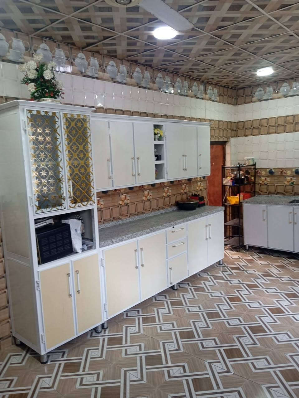 السلام عليكم ورحمة الله وبركاتة
بيت للبيع المساحة 200 متر يتكون من غرفتين وصالة و مطبخ و ديوانية وصحيات جاهز للسكن كافة الخدمات متوفره شوارع صب مجاري كهرباء خط مولد العنوان حي الصادق قرب جامع ابو طارق... ملاحظة...  البيت يرهم بيع او مراوس. بيت او هيكل الاستفسار اتصال ع رقم التالي ***********
