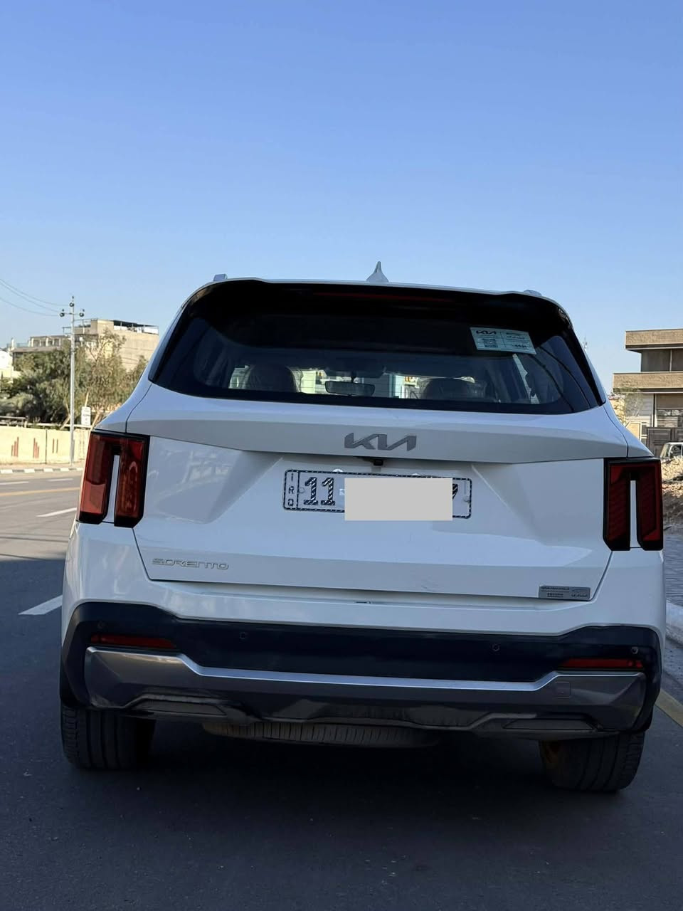 سلام عليكم
سيارة سورنتو 2025 خليجي مكفوله كفاله عامه 

 مواصفات فول قماره حديد  

رقم بغداد انكليزي بسمي 

 كامره خلفي 

ويل 20

الكير عصا

اناره محيطيه متعدده الالوان

ماشيه ٢٠٠٠كم

لايت زنون عالي ناصي

لايت خلفي امامي LED
تشغيل عن بعد
 بعده وضع الشركه سياره
محرك 4 سلندر

كير عصا

كشنات كهربائي

هندبرك رجل

وضعيات قياده 

مساعده منحدرات 

جنطه كهرباء

تشغيل عن بعد

شاشه متصل 

دوشمه مخمل وكشنات 

شاحن وايرلس 

كيجات متغير الكتروني وعادي

شاشه لمس متغير التحكم 

ستيرن فول تحكم

7راكب

الاناره الداخليه LED

دخول بصمه ذكي

حساس امامي

حساس خلفي

قبضات الباب الالمنيوم 

مري شفط

حاملات اكواب 

جام 4 AOT

تشغيل عن بعد.

 الاستفسار ***********
