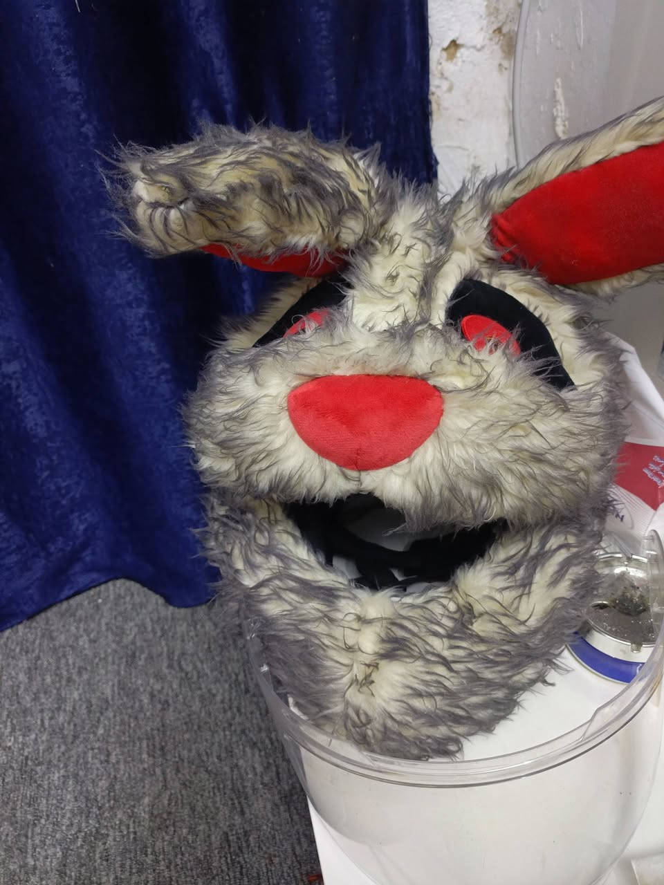 السلام عليكم خوذه هي والغلاف السعر 60


**إذا كنت صاحب هذا الإعلان وتريد حذفه لأي سبب، رجاءا أرسل رسالة إلى الدعم الفني**