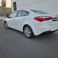 سيراتو 2014 محرك 2000 فتحه السياره مكفوله فقط دوسه صبغ بيه بارد قليل07...