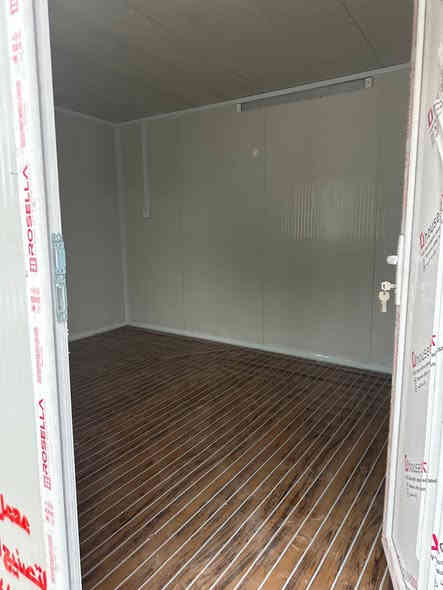 كرفان 3×4 جنل
جديد 
السعر مليون و375 الف فقط
العنوان بغداد
***********
