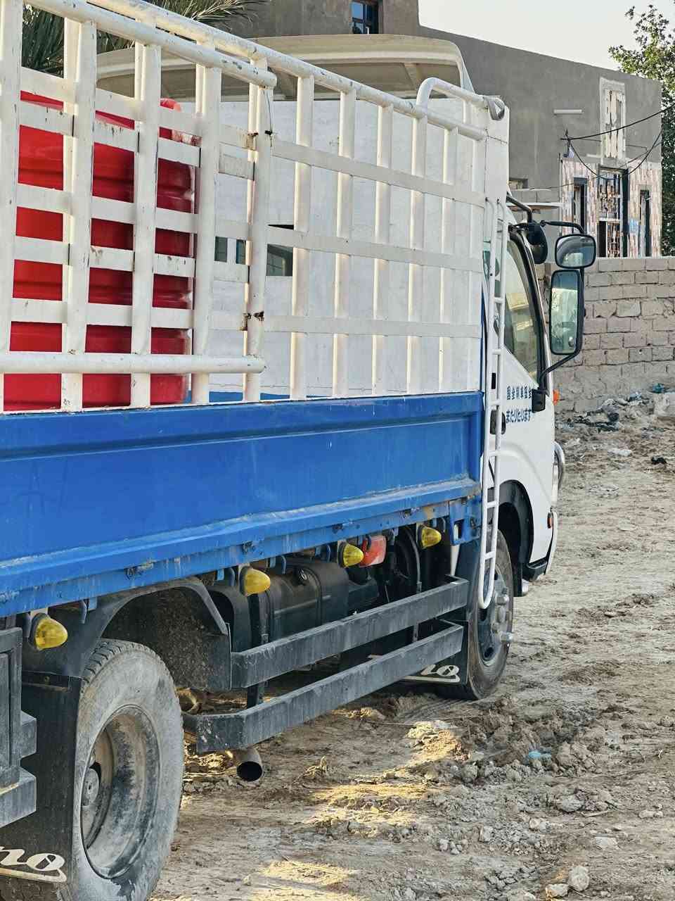 سلام عليكم سياره البيع هينو انكر مكفول كير اكسن رقم سنويه 30 سياره جاهزه سعر 160 مكان بصره دير /. *********** و  ***********
