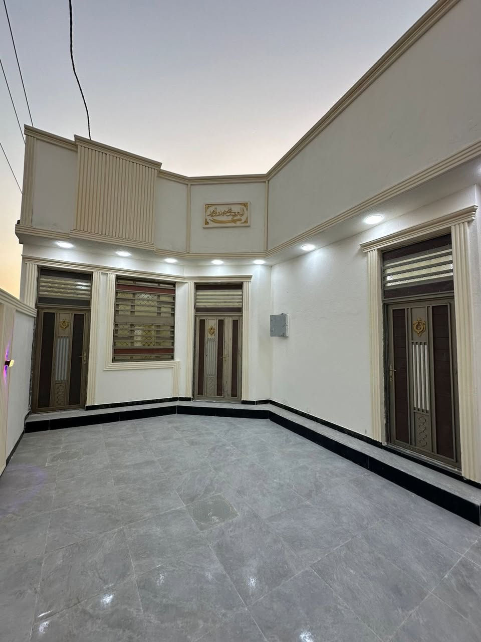 احبتي توفر دار 200 متر مقابل الصناعية منطقة كوت ثويني 
((***********))
موقع جدا راقي والبيت ركن السعر(( 125 وبي مجال))
يحتوي على 3 غرف  وحدة طابق ثاني وديوان 
وصالة ومطبخ وصحيات داخلي خارجي وكراج كبير 

#مشاهيرفيسبوك #مشاهيرتيكتوك #جنس_العقار #العقارات #البصرة #مشاهده #العالية #الجمهورية #بريهه #الجزائر #الجزيره #العباسية #الجنينة #الجبيله #الابلة #الطويسه # #الوفود #المطيحة #الفاو #السيبة #شعبالصينيمالهحل
